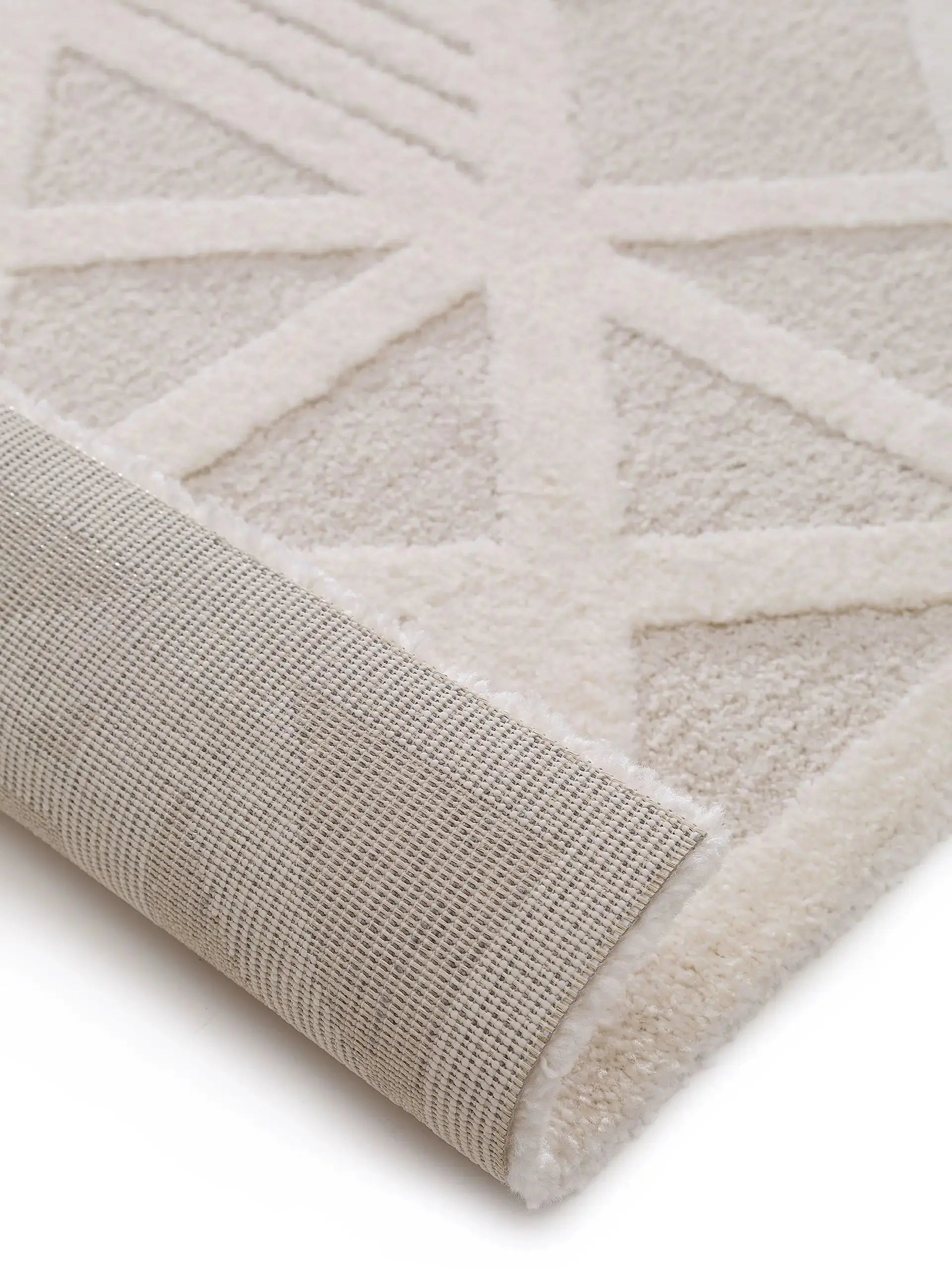 Tapis tissé à la machine EVE Crème BENUTA
